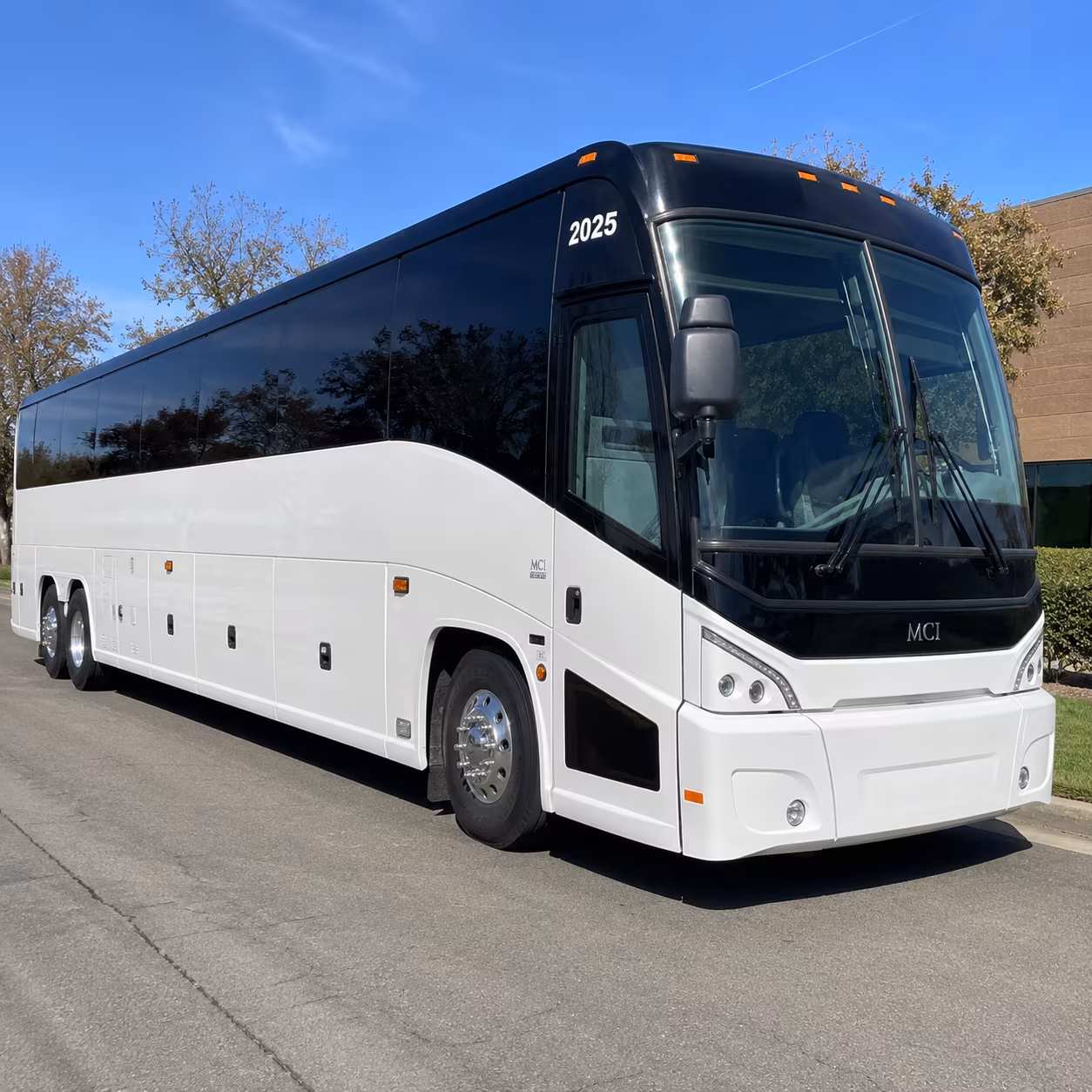corporate shuttle service between hampton and the hampton roads convention center