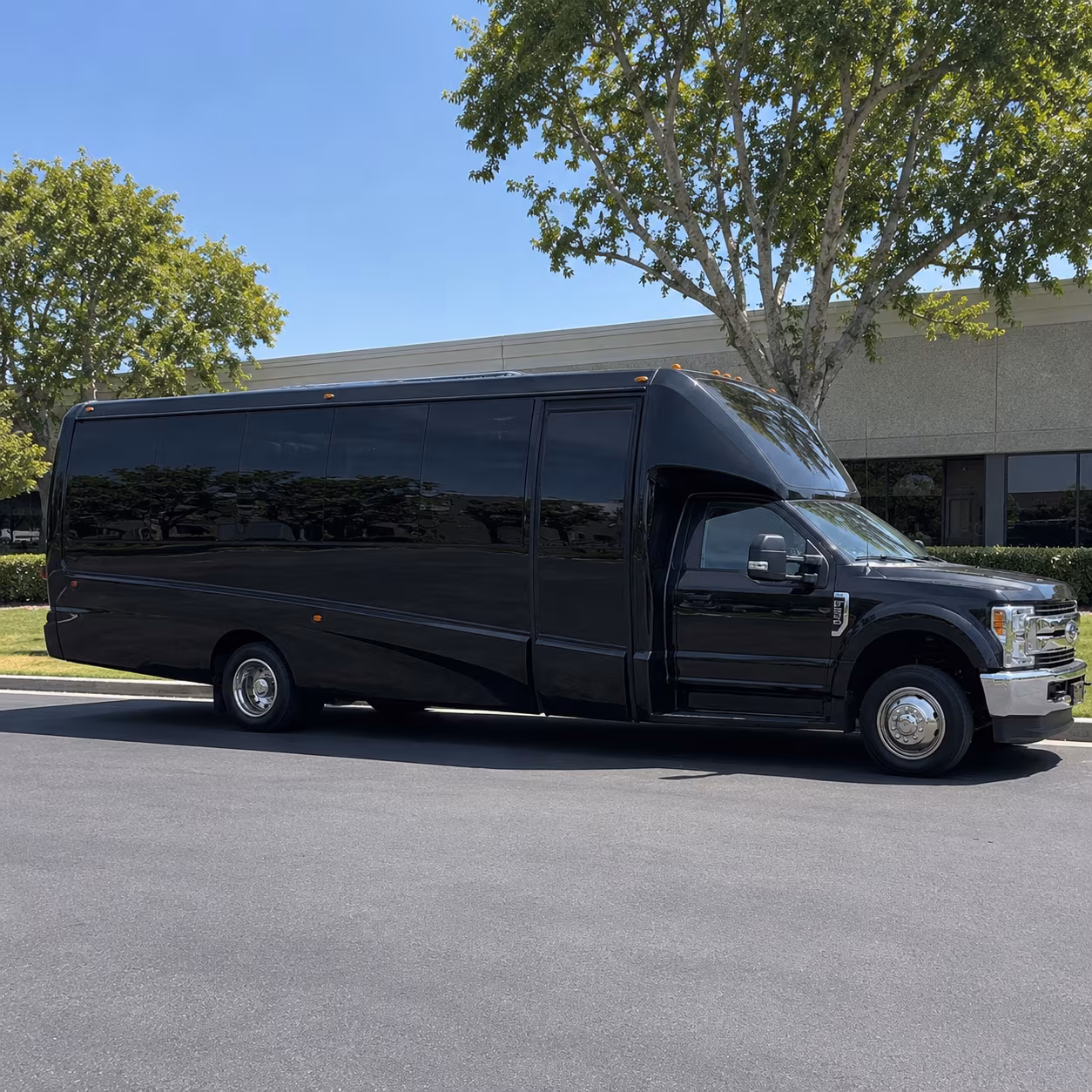 hampton prom party bus rental