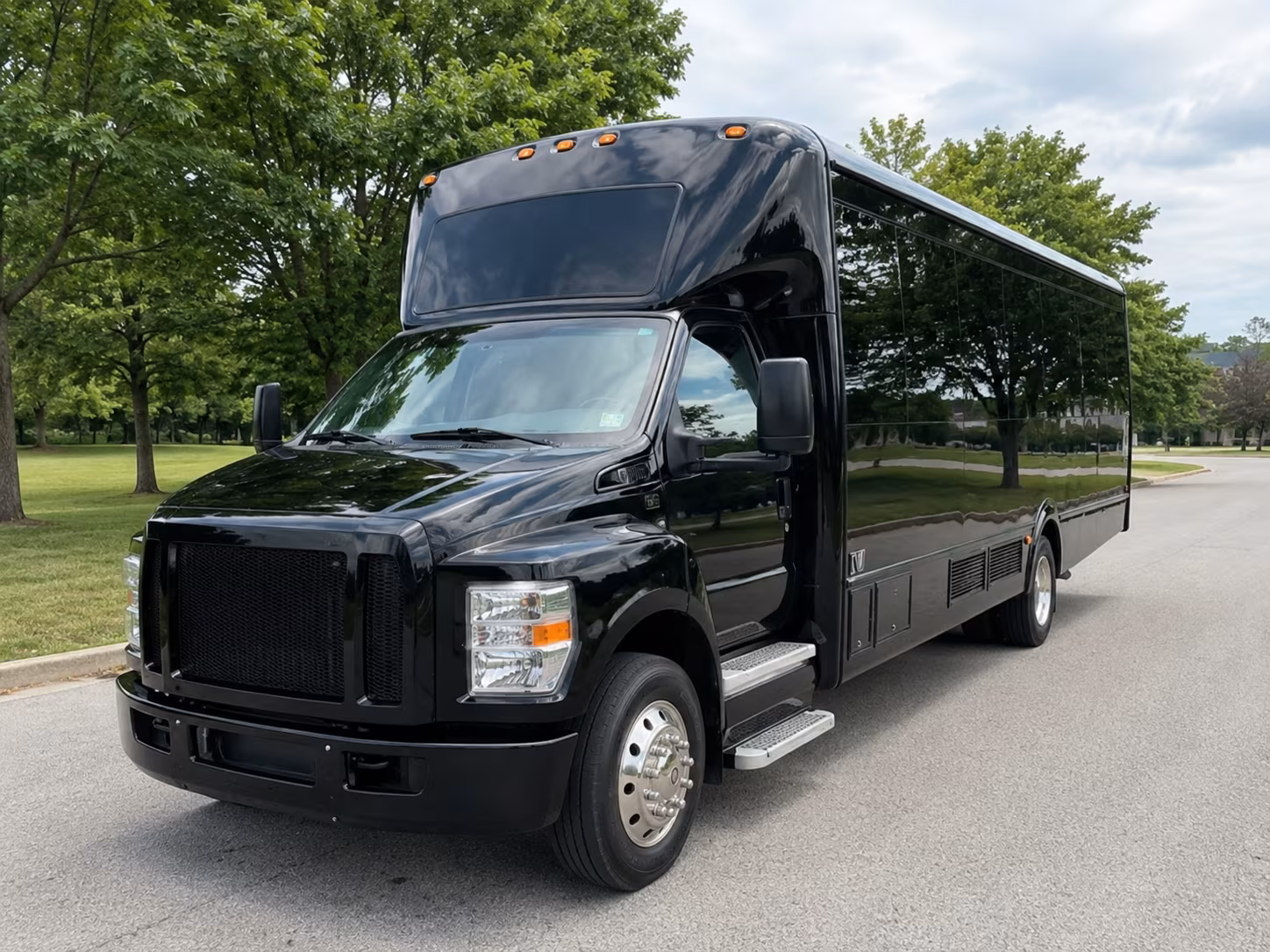 portsmouth bus rentals