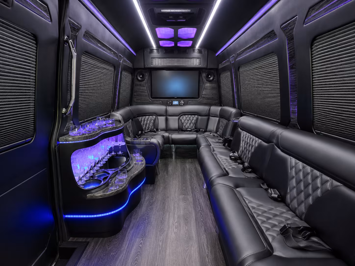 we make it easy to compare buses for hampton to richmond group trips